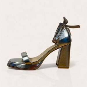 Metallic‎ Silver Block Heel Sandals with bow detail size 8